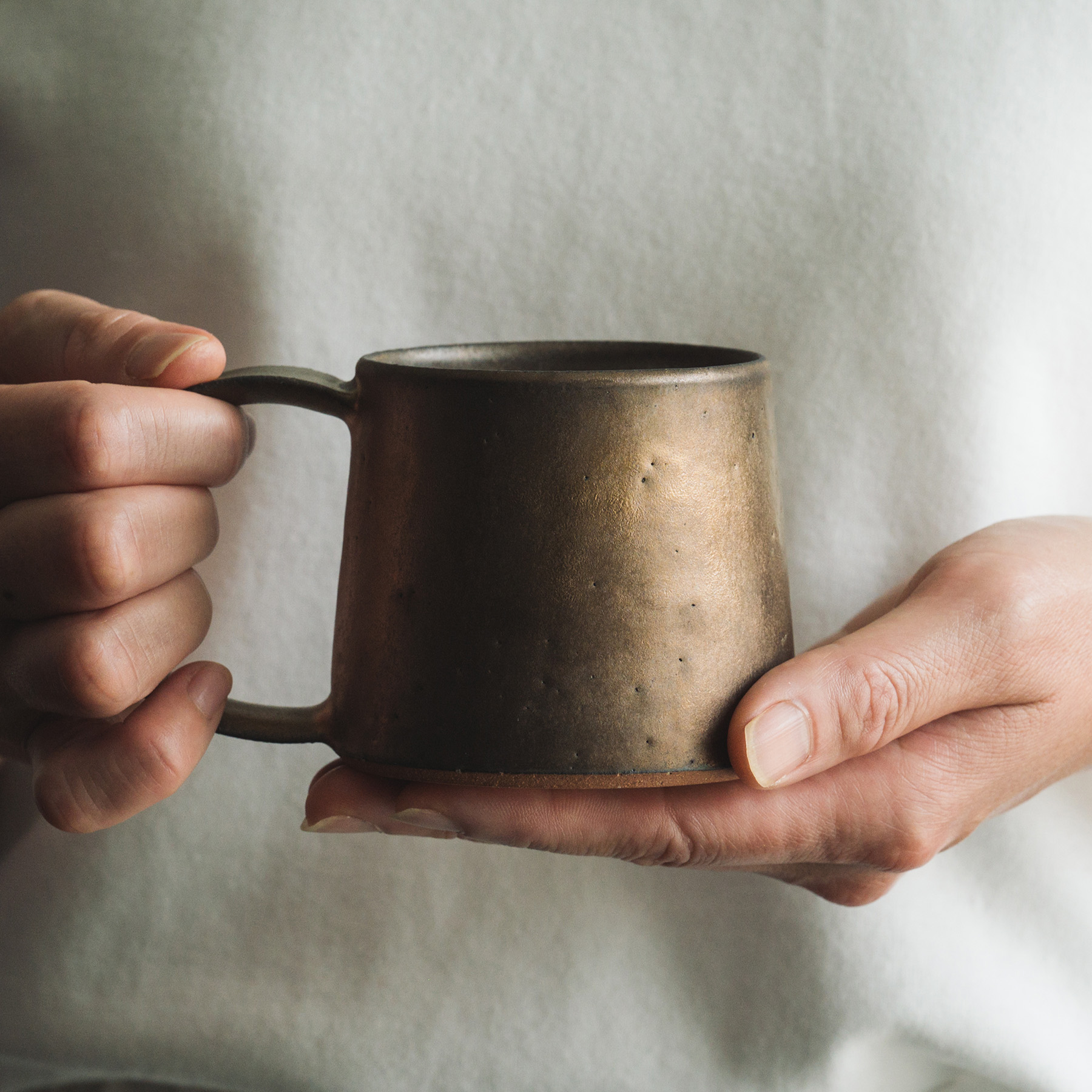 【3色から選べる】 【美濃焼】 恩田陽子 コーヒーマグカップ カフェオレマグカップ 各1点セット ゴールド 瑞浪市 / JS企画 ティーカップ マグカップ マグ コップ おしゃれ [AZAZ047] ゴールド