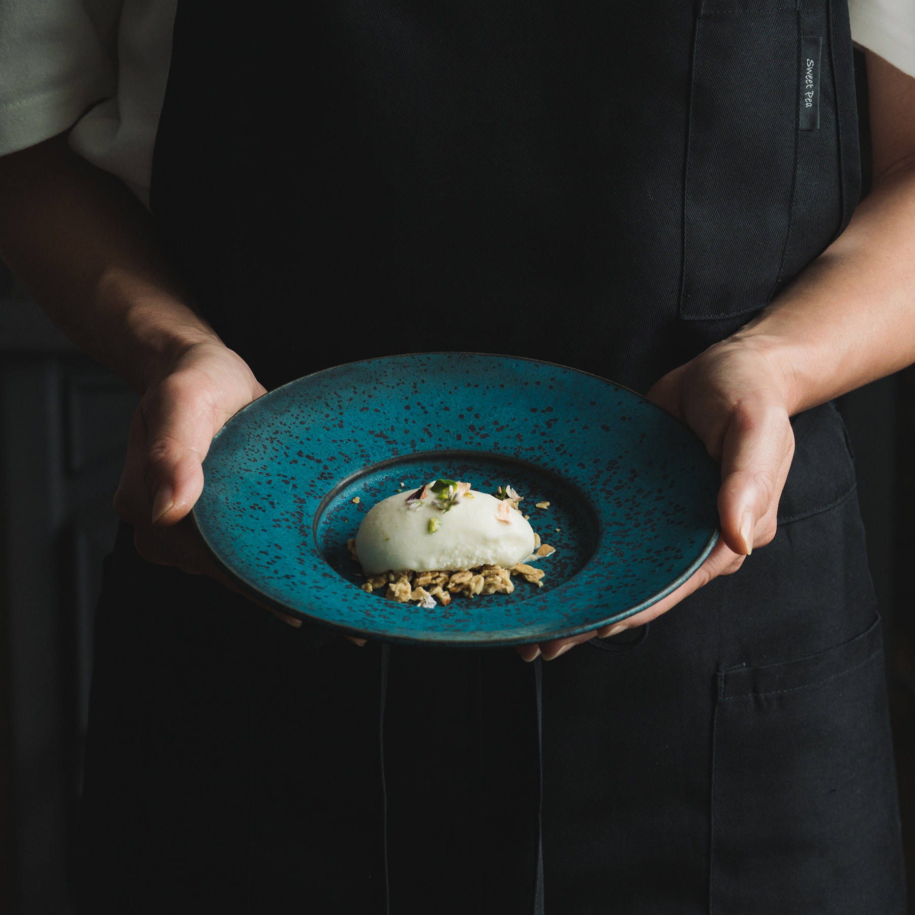 【3色から選べる】 【美濃焼】 恩田陽子 リムプレート S 19.3cm グリーン 瑞浪市 / JS企画 皿 プレート おしゃれ [AZAZ055] グリーン