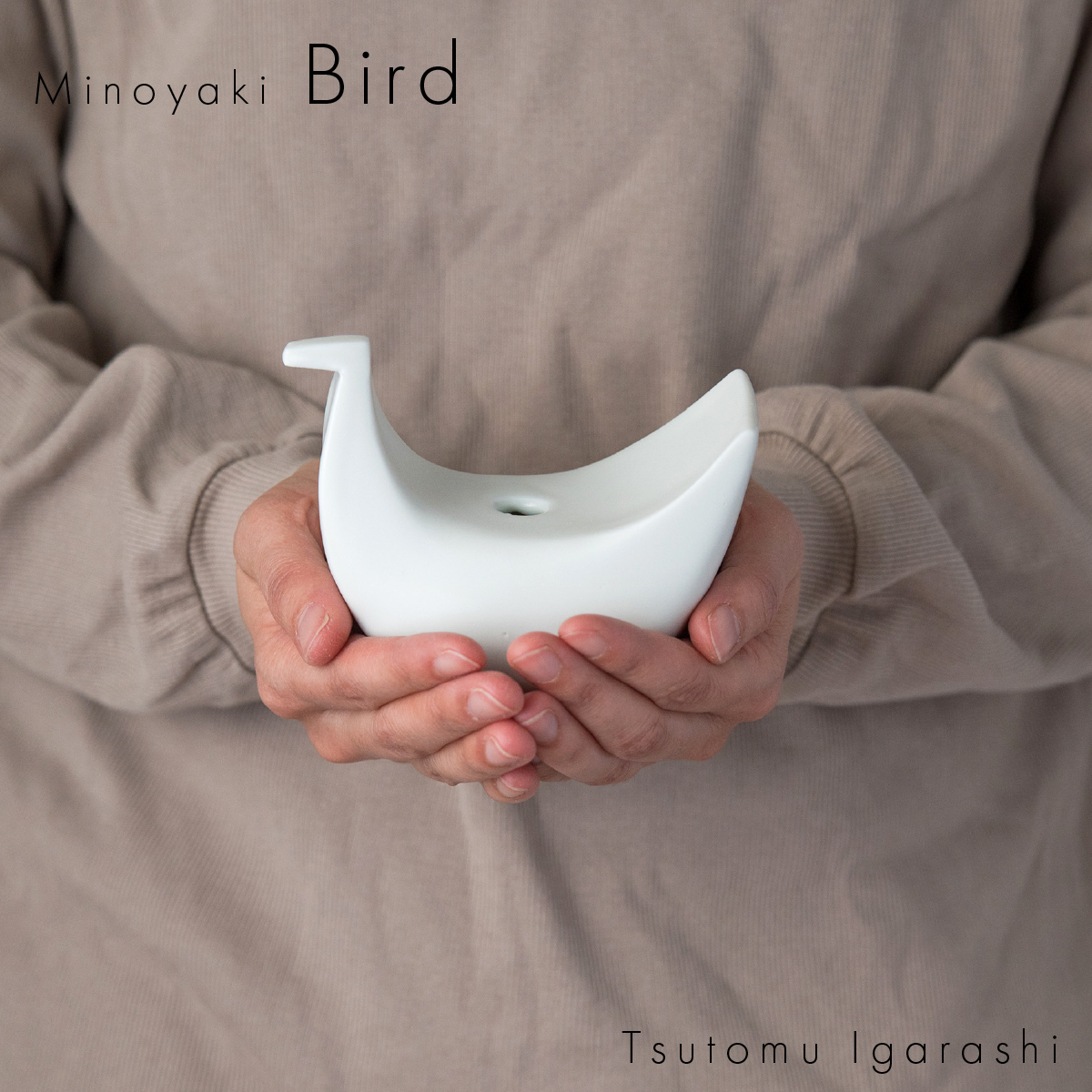 【美濃焼】 五十嵐務 鳥 一輪挿し ホワイト 台皿 ガラス釉 ライトブルー 各1枚セット 瑞浪市 / JS企画 セット 陶芸作品 花瓶 インテリア 皿 小皿 食器 [AZAZ231] ホワイト×ライトブルー