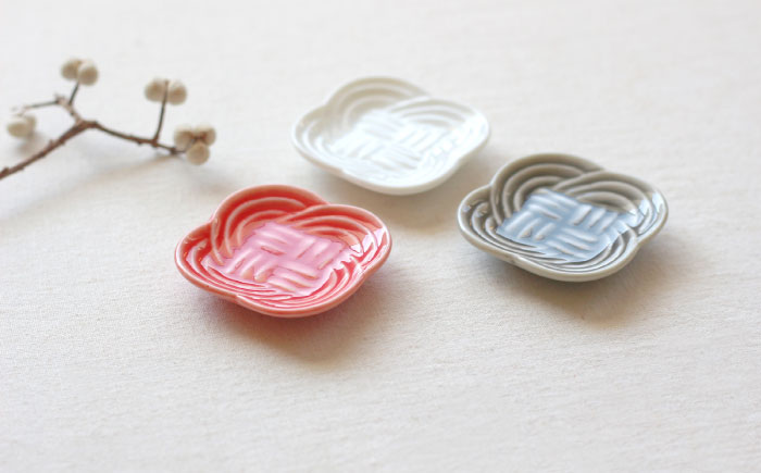 【美濃焼】 結 箸置き皿 白 赤 墨 3色各1枚セット 瑞浪市 / JS企画 / 小田陶器 食器 プレート 皿 カトラリーレスト [AZAZ295]