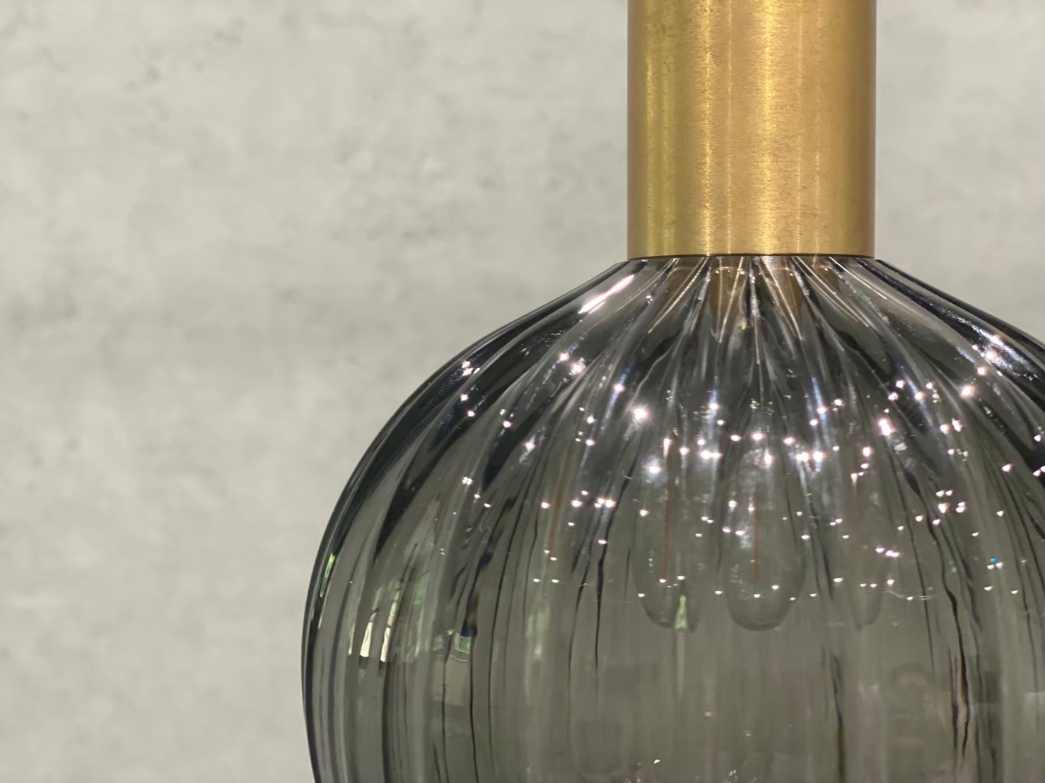 CTSH LIGHT. ペンダントライト＜三日月:モールド E17＞ 瑞浪市 / ジオニック 照明器具 ソケット 真鍮 ガラス シェード [AZBQ115]