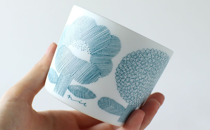 【美濃焼】 カップ ペアセット ＜BIRDS' WORDS＞ DAY BY DAY CUP [FLOWERS] ブルー × グレー 瑞浪市 / FLYWAY [AZCC008]