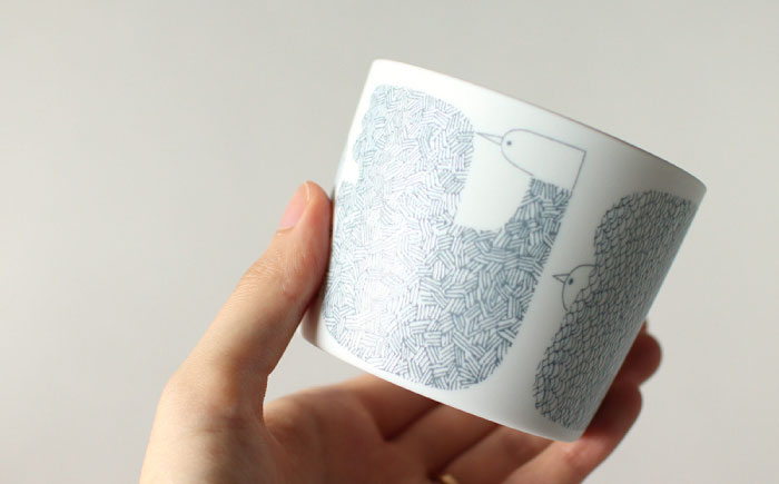 【美濃焼】 カップ ペアセット ＜BIRDS' WORDS＞ DAY BY DAY CUP [BIRDS&FLOWERS] グレー 瑞浪市 / FLYWAY [AZCC014]