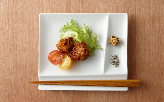 【美濃焼】 グッドデザイン賞受賞 miyama. 箸置き付仕切り皿 isola(イゾラ) パレットプレートM 白磁 4枚 瑞浪市 / ミヤマプランニング 食器 取り皿 仕切り皿 [AZCM004] 白磁