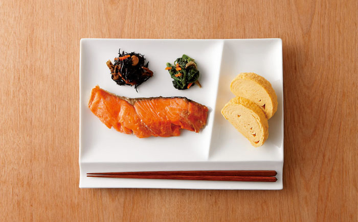 【美濃焼】 グッドデザイン賞受賞 miyama. 箸置き付仕切り皿 isola(イゾラ) パレットプレートL 3色組 白磁・織部・飴釉 各1枚 瑞浪市 / ミヤマプランニング 食器 プレート 仕切り皿 [AZCM011]