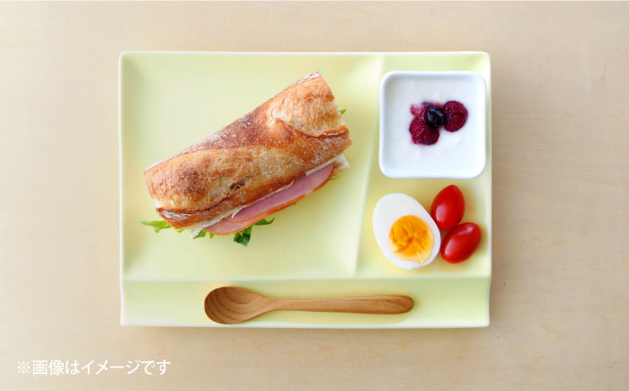 【美濃焼】 グッドデザイン賞受賞 miyama. 箸置き付仕切り皿 isola(イゾラ) パレットプレートL イエローマット 1枚 瑞浪市 / ミヤマプランニング 食器 プレート 仕切り皿 [AZCM019] イエローマット