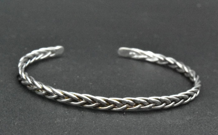 五つ編み シルバーバングル 瑞浪市 / ATP シルバー アクセサリー ハンドメイド [AZAH010]