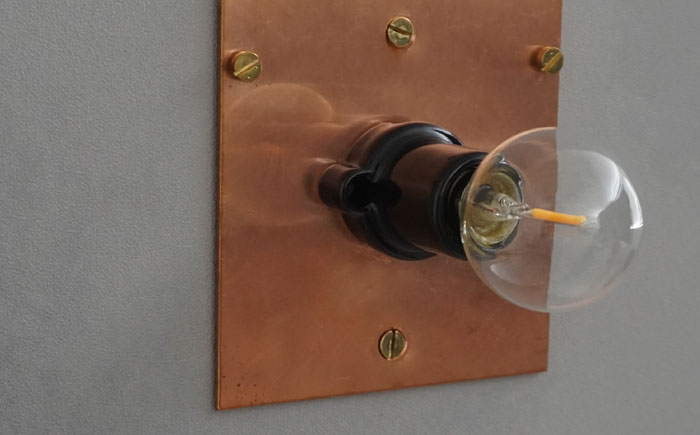 CTSH LIGHT. ブラケットライト＜CUBE 銅ブラケット＞ 瑞浪市 / ジオニック 照明器具 ソケット 壁付け 真鍮 ブロンド [AZBQ034]