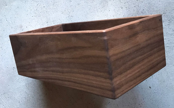 ティッシュボックス ブラックウォールナット / ティッシュボックス ティッシュ箱 ティッシュケース ウォールナット インテリア 雑貨 木製 / 瑞浪市 / Factory Kakamu [AZBZ003]