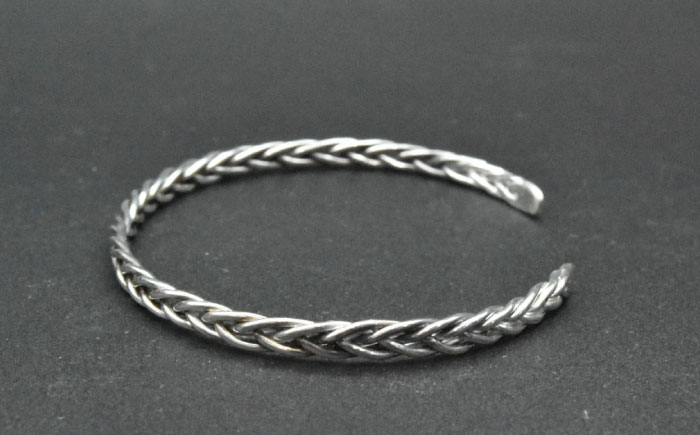 五つ編み シルバーバングル 瑞浪市 / ATP シルバー アクセサリー ハンドメイド [AZAH010]