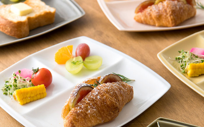 選べる2型タイプ】【美濃焼】 ランチプレート titto 白×ピンク 各1枚