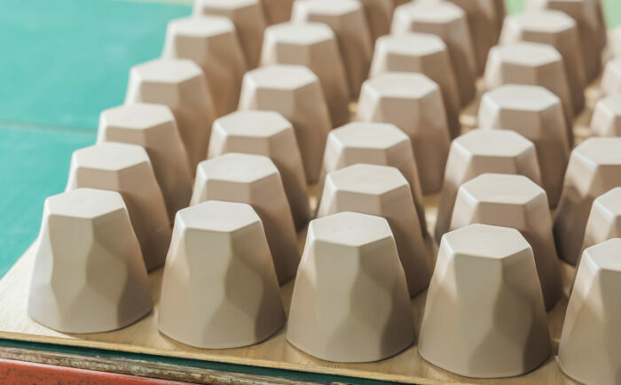 【美濃焼】 つばめ工房 黒土 フリーカップ ガーネット 瑞浪市 / 大恵 陶磁器 食器 ギフト [AZBG006]