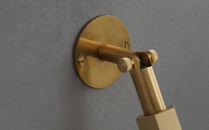 CTSH LIGHT. Mjuk ミューク ＜白磁フリコ E17＞ 壁付け ブラケットライト 瑞浪市 / ジオニック 照明器具 ソケット 真鍮 ゴールド [AZBQ135]