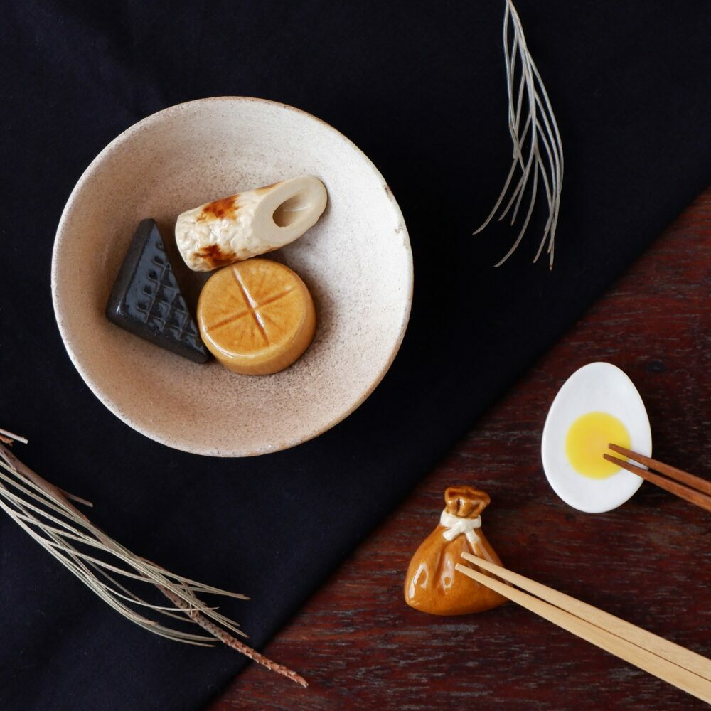 【美濃焼】 手づくり 箸置き 5種セット おでん gf427 瑞浪市 / イホシロ窯 [AZCG008]