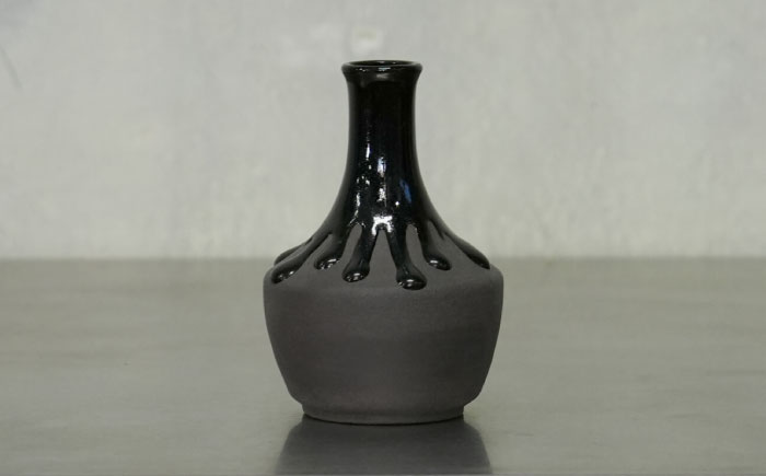 Hanano Shizuku Kikyou 黒 瑞浪市 / nozan 花瓶 フラワーベース [AZCQ010]
