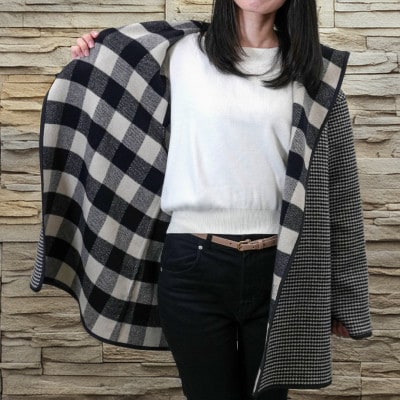 白黒リバーコート