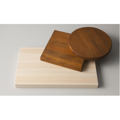大工が作ったカッティングボードと桧のまな板