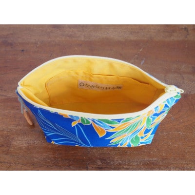 ハワイアントートとポーチの3点セット(青色リーフレイ柄)