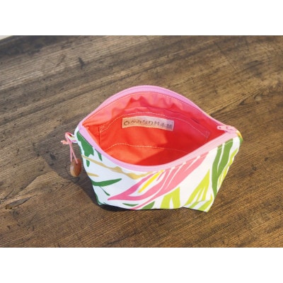 ハワイアントートとポーチの3点セット(モンステラ柄クリーム)