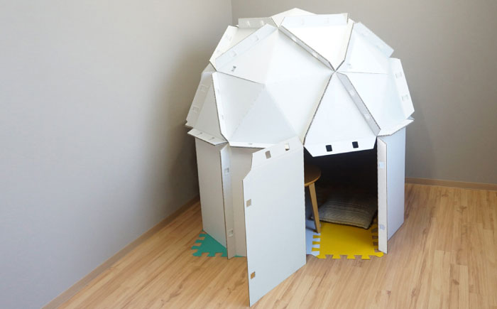 ダンボールフラードーム1500 / 秘密基地 遊びスペース 段ボール ダンボール 組み立て / 恵那市 / 協和ダンボール [AUFK001]