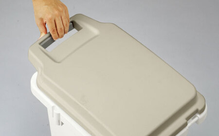 【選べるサイズ】臭いが漏れないゴミ箱 47リットル 1個 / ダストボックス ゴミ箱 ごみ箱 / 恵那市 / 東谷株式会社 明智流通センター [AUAD080] 47L×1個