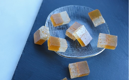 堂上蜂屋柿カンフェクト 12個入り | 川登屋 柿 琥珀糖 和菓子 お菓子 スイーツ 贈り物 プレゼント ギフト 102-0646【2026年5月下旬まで発送予定】