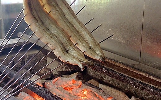 うなぎ 蒲焼 ( 1.5尾 ）| かも川茶寮 うを完 うなぎ蒲焼 国産 鰻 冷凍