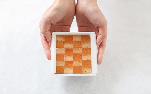 堂上蜂屋柿カンフェクト 12個入り | 川登屋 柿 琥珀糖 和菓子 お菓子 スイーツ 贈り物 プレゼント ギフト 102-0646【2026年5月下旬まで発送予定】