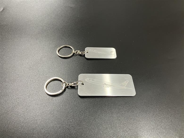 1076【ANA限定】B767 アップサイクル タグキーホルダー(小)