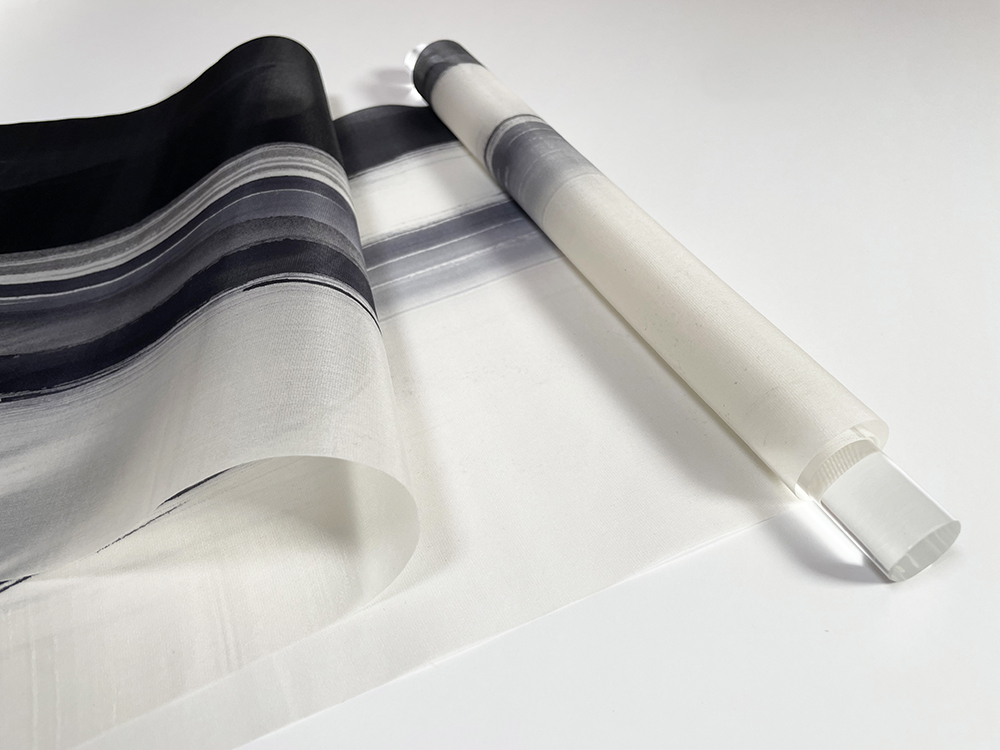 415 美濃友禅タペストリー　想シリーズ（墨彩色）