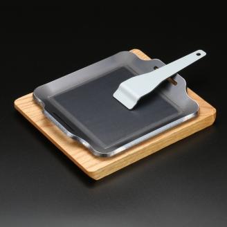 826 BQ90-15A　ZEOOR キャンプ 極厚鉄板 厚さ 9mm 200×170mm ウッドプレート付き