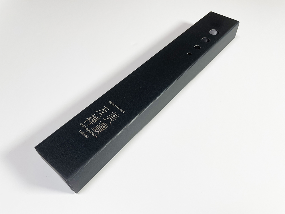 415 美濃友禅タペストリー　想シリーズ（墨彩色）