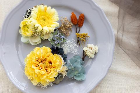 760 コサージュと髪飾りのフラワーアクセサリーセット（イエロー系）