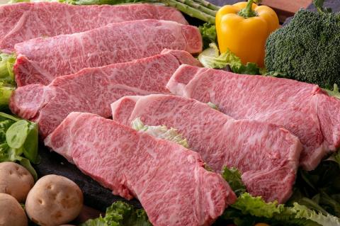 13 特撰飛騨牛Ａ５等級　サーロイン　ステーキ用　250ｇ × 6枚