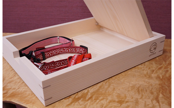 「イヌワラフ」のHINOKI-BAKO［B］　1個