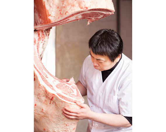 店主こだわり雌牛 飛騨牛A5等級　ロース　焼肉用　約500g