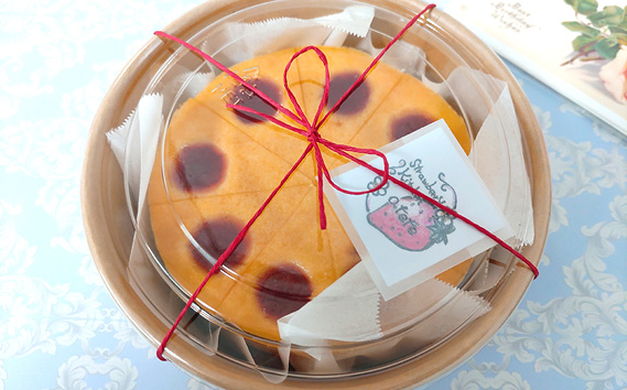 山県市産　美濃娘入り　なめらかチーズケーキ