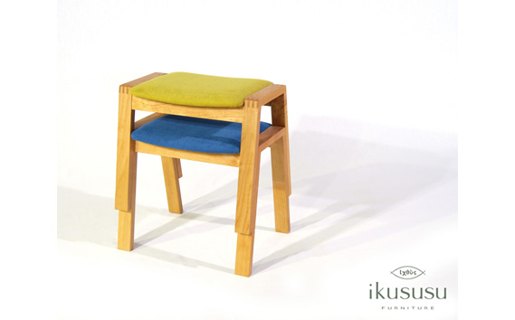 ikususu　スタッキングスツール　IXCS-211　1脚