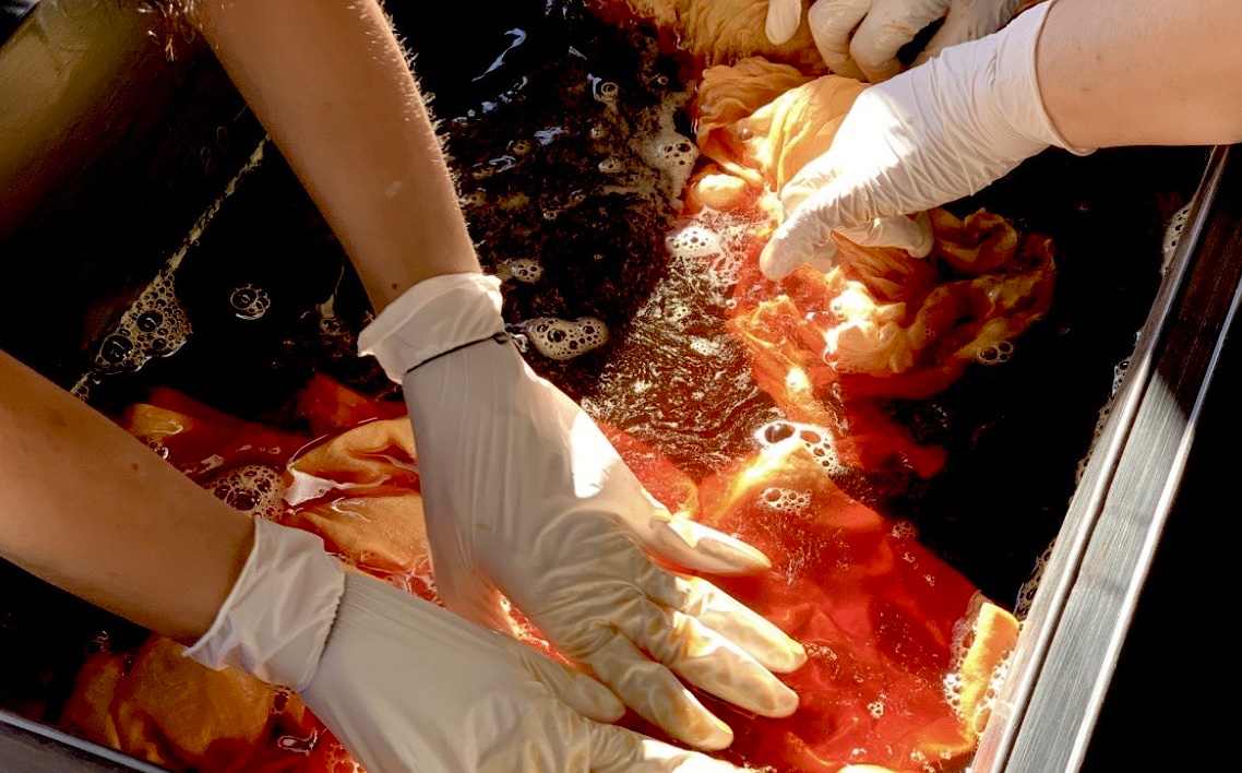 持ち込み柿渋染め体験