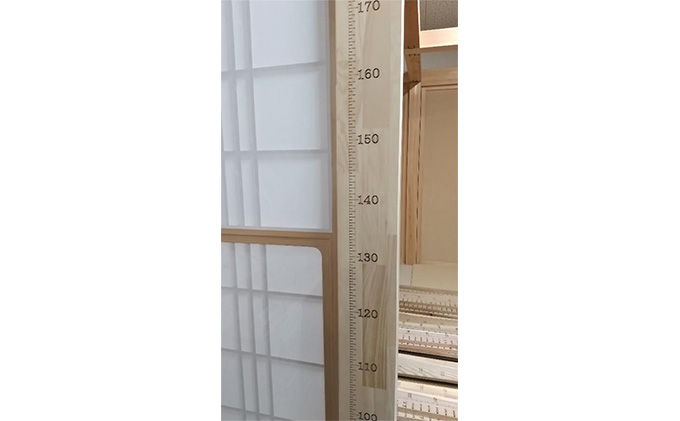 国産材の身長計 □□豊かな感性を育む為に。お子様の木育にいかがでしょうか□□ ※離島への配送不可