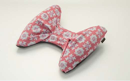 【快適グッズ】リボン型ネックピロー ※離島への配送不可