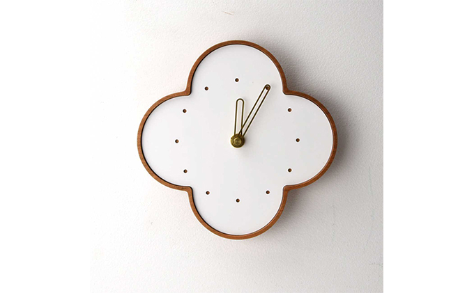 四葉の壁掛時計M 白 ※離島への配送不可