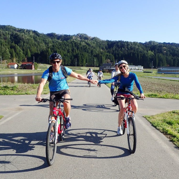 飛騨里山サイクリングガイドツアー スタンダード 飛騨古川 自転車 体験  ペアチケット[Q2474]
