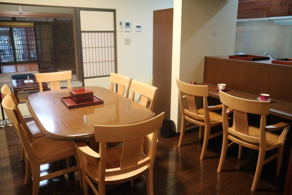 吉城の郷 小島 1泊朝食付き ペア宿泊券 貸し切り 1日1組限定 飛騨古川 古民家 観光 古い町並み[Q283]