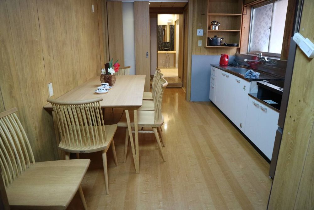 吉城の郷 ふるかわ 宿泊券 1泊朝食付き 3名様～5名様まで 貸し切り 1日1組限定 飛騨古川 古民家 観光 囲炉裏 古い町並み[Q286]