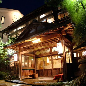 八ツ三館　季節の会席１泊２食ペア宿泊券【池月の間】