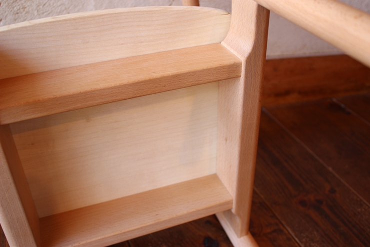 [オークヴィレッジ] 子どもイス(赤) [1390] 家具 国産 椅子 子供椅子 木製 インテリア 子供 国産材 天然 無垢材 ナチュラル 天然木 [mt1573]