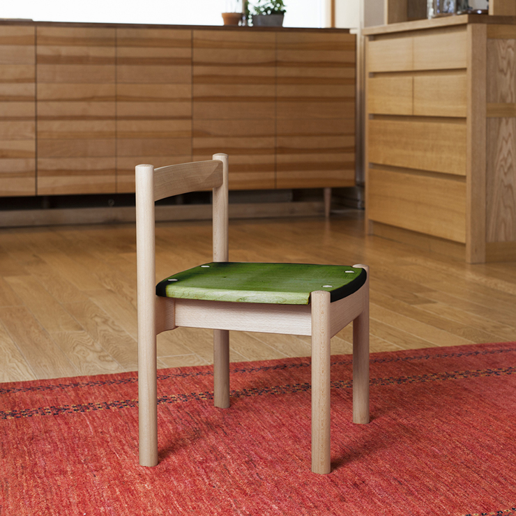 [オークヴィレッジ] 子どもイス(緑) [1391] 家具 国産 椅子 子供椅子 木製 インテリア 子供 国産材 天然 無垢材 ナチュラル 天然木 [mt1574]