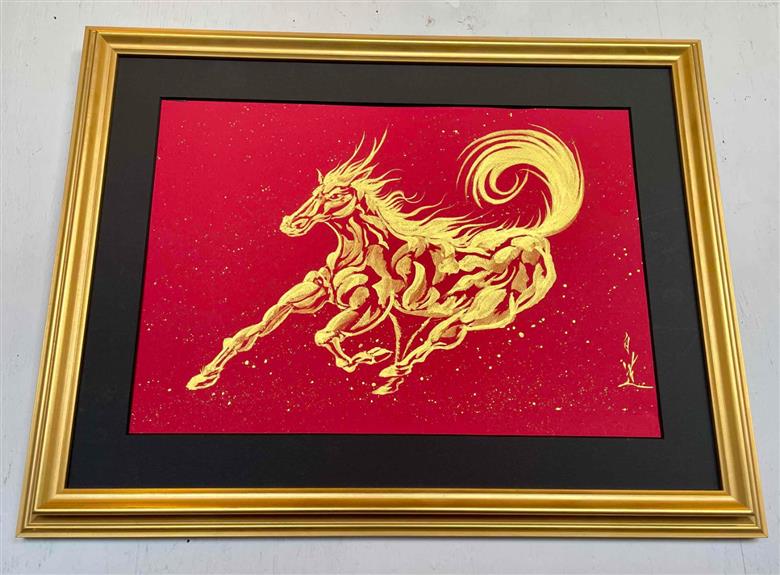 現代水墨画家 絵師白道「丙午　龍馬」赤ゴールド｜絵画 アート インテリア 手描き 一筆 龍 日本画 現代アート ハンドメイド作品 水墨画 かっこいい 作品 縁起 風水 芸術 2026年 午年 うま 馬 干支 [mt2125]