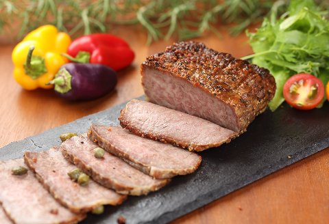 【隔月 定期便 6回】飛騨味職人「おさだ食品 定期便」（飛騨牛ローストビーフ＆飛騨牛干し肉）牛肉 飛騨牛 贈答 ギフト 隔月配送【57-D】